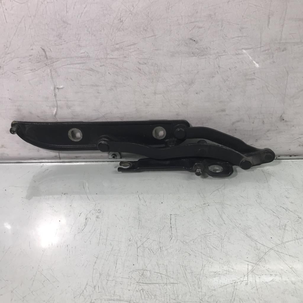 Charniere de hayon BMW SERIE 3 E46 PHASE 2  - 1