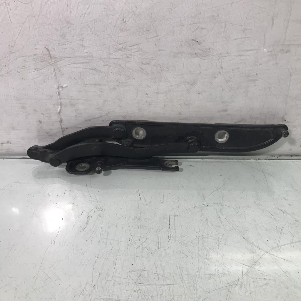 Charniere de hayon BMW SERIE 3 E46 PHASE 2  - 1