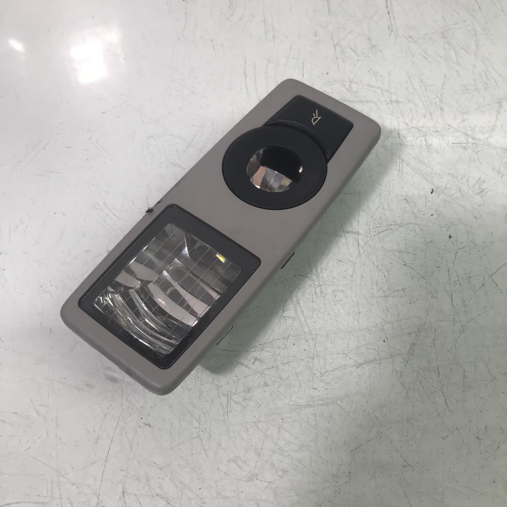 Eclairage de plafonnier BMW X5 E70 PHASE 1 Diesel - 1