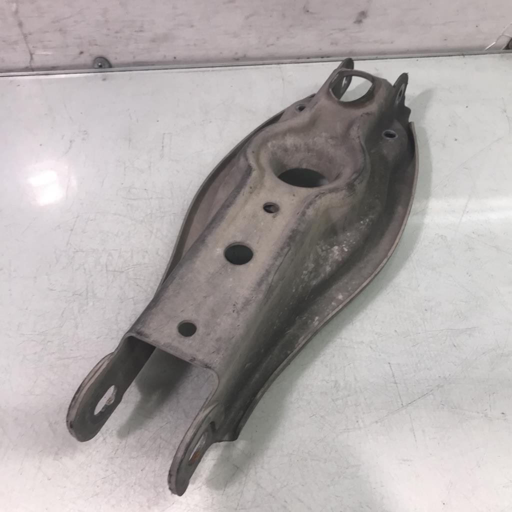 Braccio sospensione inferiore posteriore sinistro BMW SERIE 3 E90 PHASE 2 Diésel - 1
