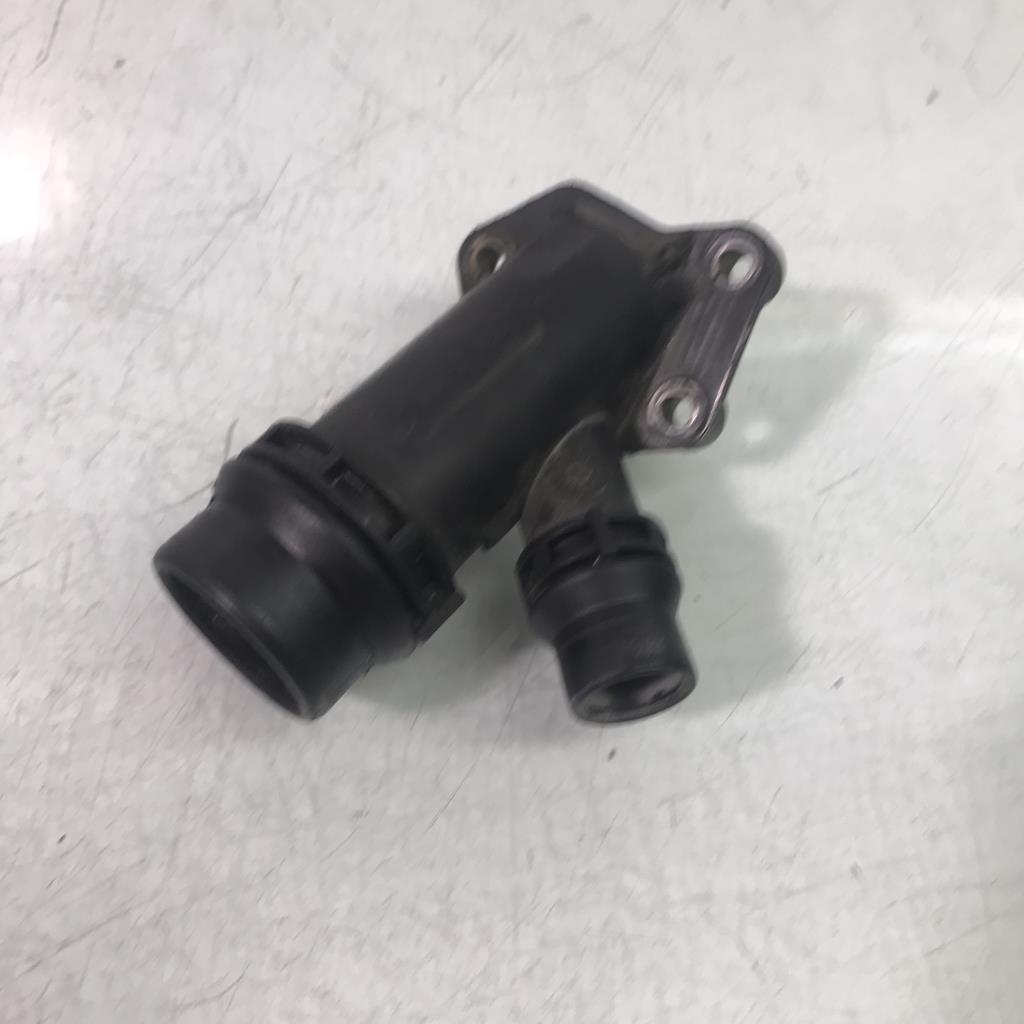 Boitier eau BMW SERIE 3 E90 PHASE 1 Diesel - 1