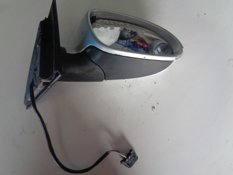 Retroviseur droit VOLKSWAGEN PASSAT 4 PHASE 2 BREAK Diesel - 1