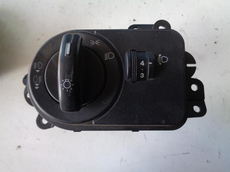 Commande de phare FORD FIESTA 5 PHASE 1 Diesel - 1