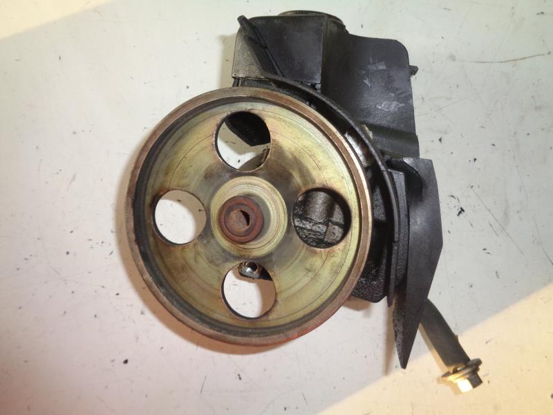 Pompe de direction PEUGEOT 206 PHASE 1 Essence - 1