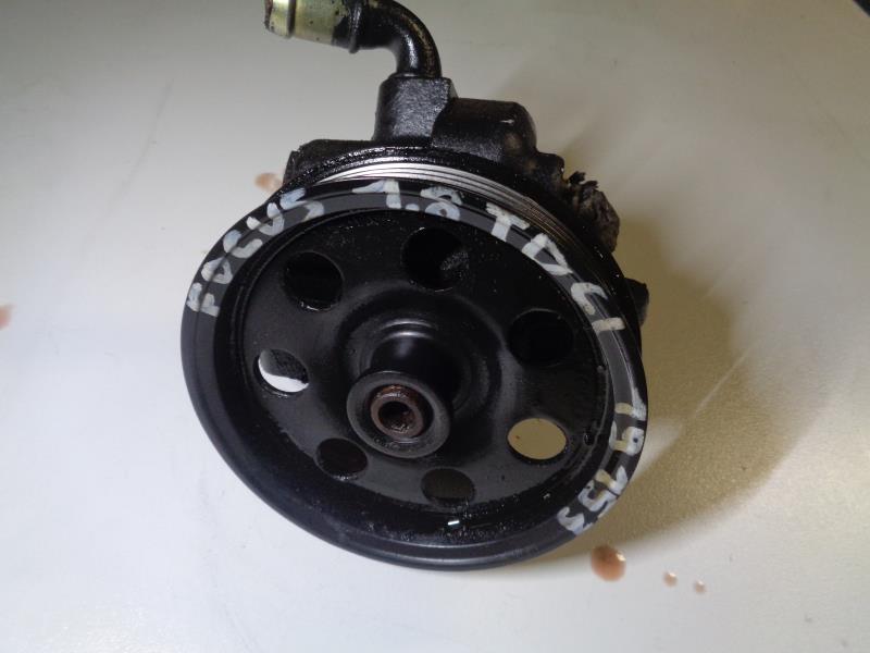 Pompe de direction FORD FOCUS 1 BREAK Diesel - 1