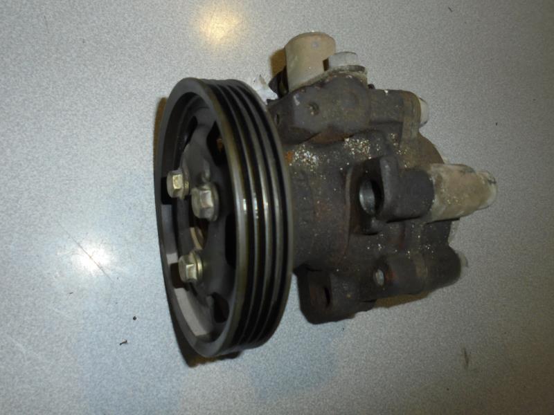 Pompe de direction RENAULT CLIO 2 PHASE 1 Essence - 1