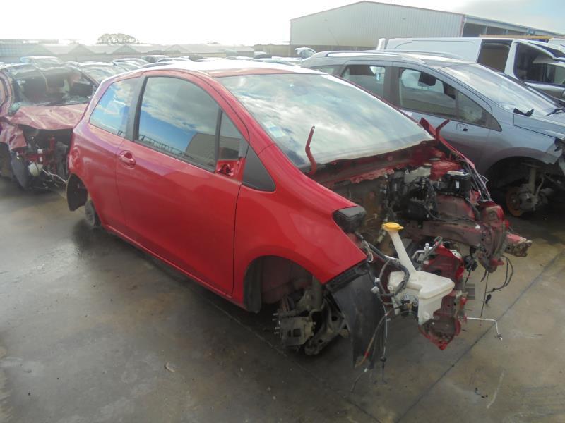 Serrure de coffre TOYOTA YARIS 3 PHASE 1 Essence - 1