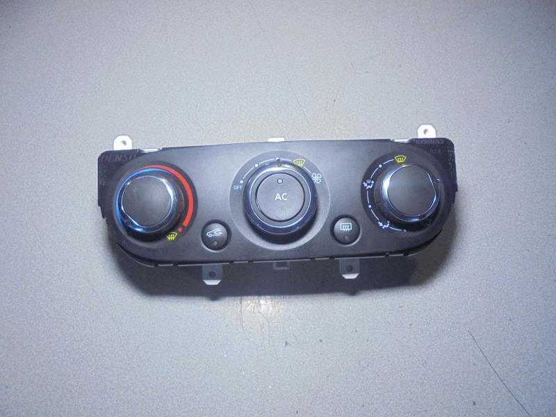 Commande chauffage RENAULT CLIO 4 PHASE 1 Essence - 1