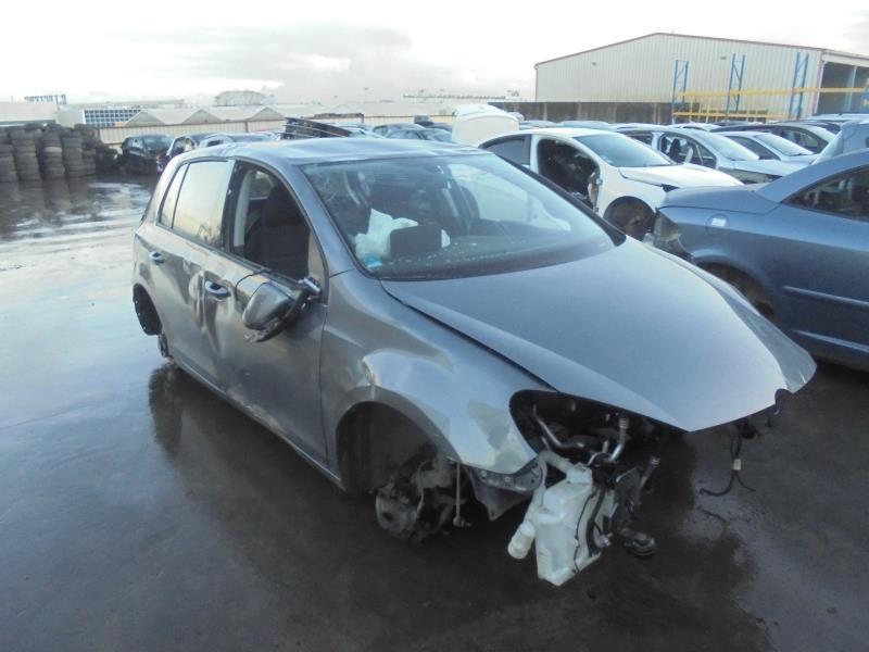 Serrure avant droit VOLKSWAGEN GOLF 6 Diesel - 1