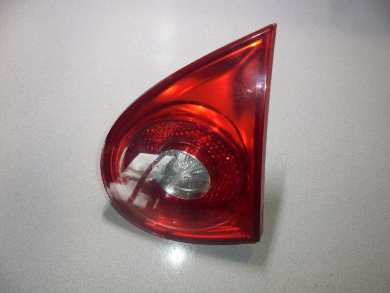 Feu arriere secondaire droit (feux) VOLKSWAGEN GOLF 5 Essence - 1