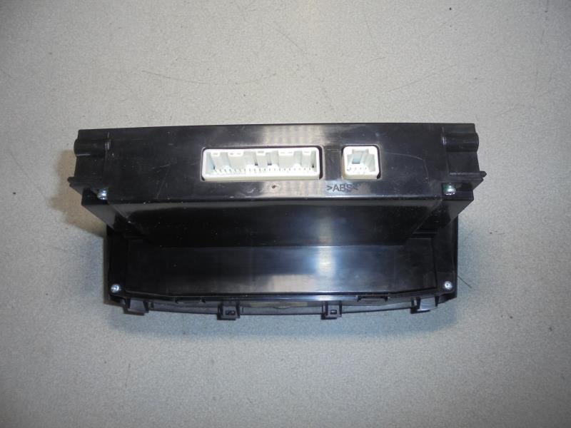 Commande chauffage TOYOTA AVENSIS 2 PHASE 1 BREAK Diesel - 1