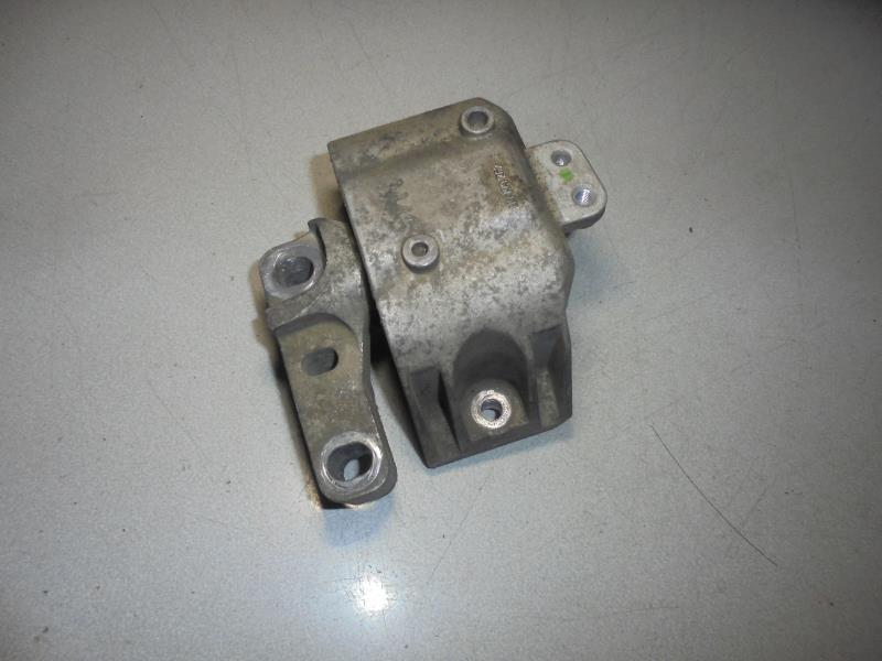 Support moteur droit VOLKSWAGEN BORA Diesel - 1