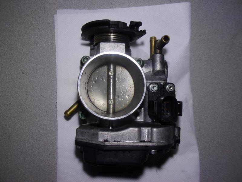 Boitier papillon AUDI A3 1 PHASE 1 Essence - 1