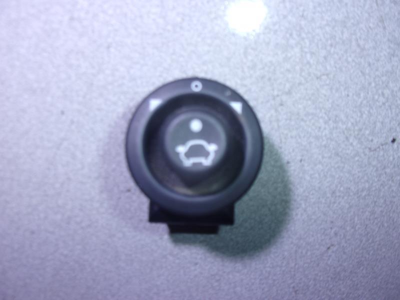 Commande retroviseurs FORD FIESTA 6 PHASE 1 Diesel - 1