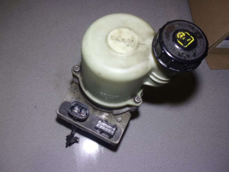 Pompe de direction DACIA SANDERO 1 Diesel - 1