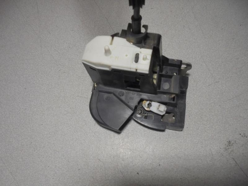Serrure avant droit RENAULT CLIO 2 PHASE 2 Essence - 1