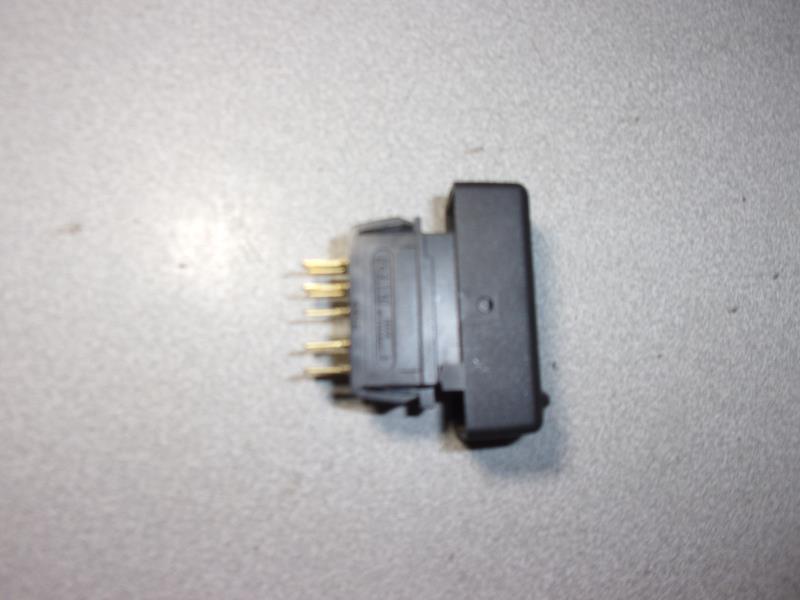 Bouton de warning RENAULT R19 PHASE 2 Diesel - 1