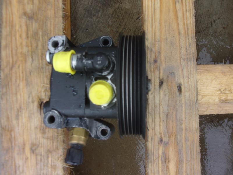 Pompe de direction FORD FOCUS 2 PHASE 1 Essence - 1