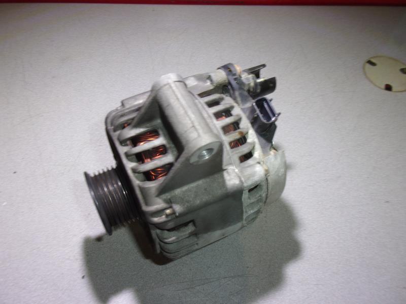 Alternateur FORD FIESTA 5 PHASE 1 Essence - 1