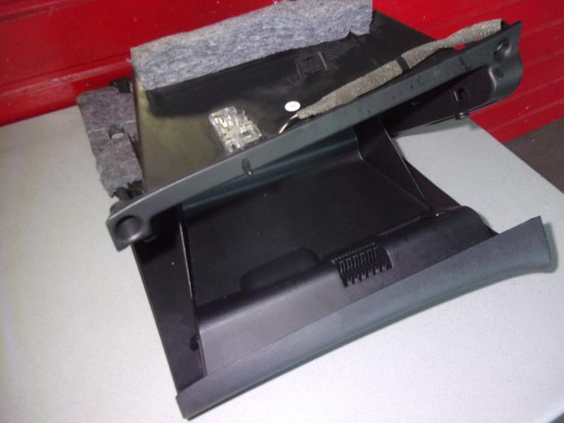 Boite a gants OPEL ASTRA J PHASE 1 Diesel - 1