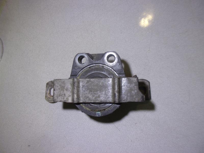 Support moteur droit FORD FOCUS 2 PHASE 1 BREAK Diesel - 1