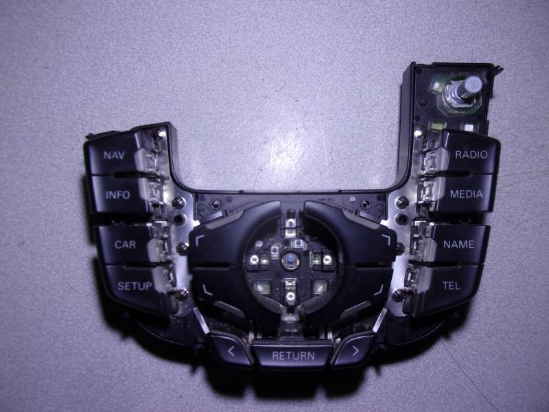 Commande autoradio AUDI A4 3 AVANT PHASE 1 BREAK Diesel - 1