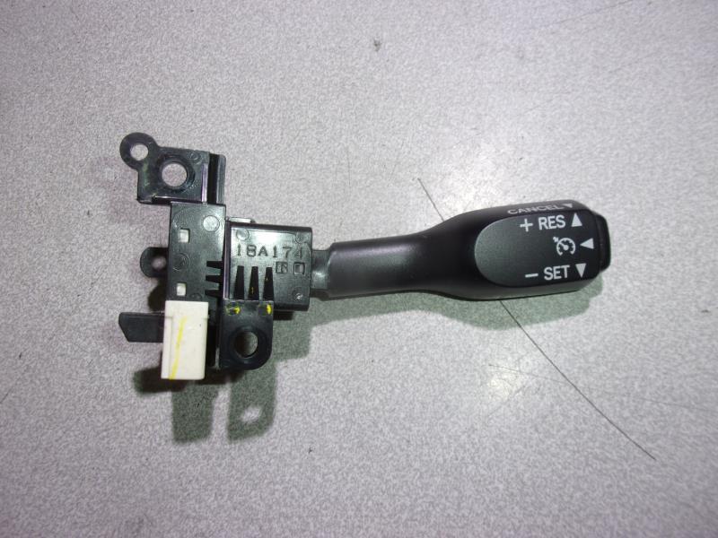 Commande regulateur vitesse TOYOTA COROLLA VERSO 2 PHASE 2 Diesel - 1