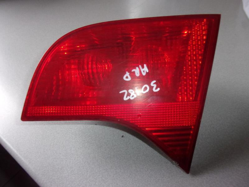Feu arriere secondaire droit (feux) AUDI A4 2 AVANT PHASE 2 BREAK Diesel - 1