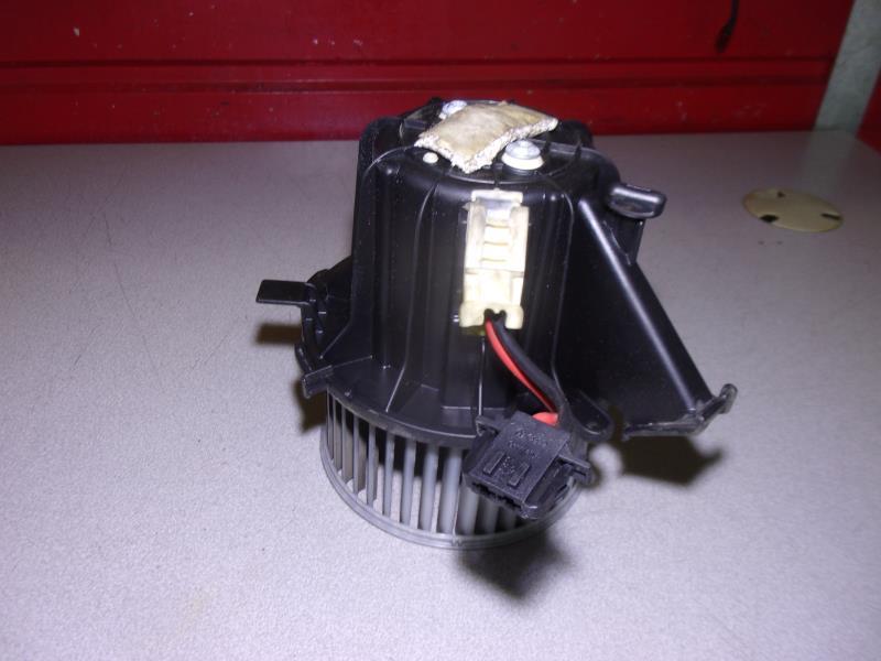 Ventilateur chauffage AUDI A4 3 AVANT PHASE 1 BREAK Diesel - 1
