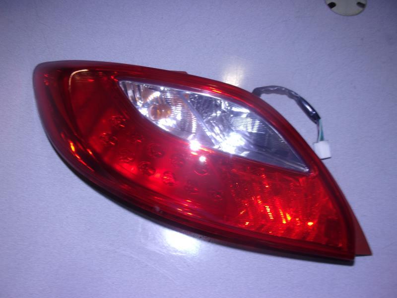 Feu arriere principal gauche (feux) MAZDA 2 2 PHASE 1 Diesel - 1