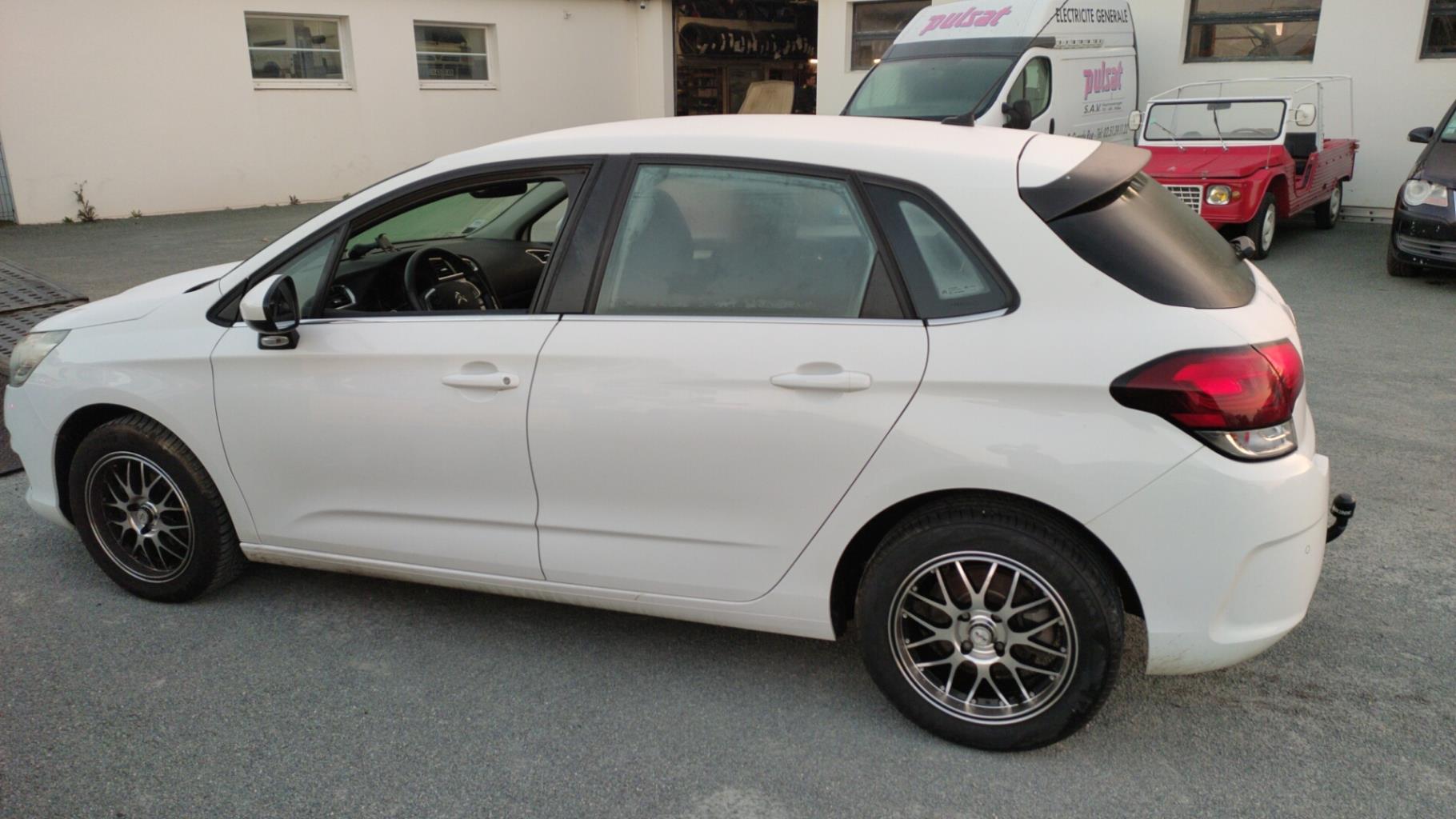 Serrure avant droit CITROEN C4 2 PHASE 2 Essence - 1