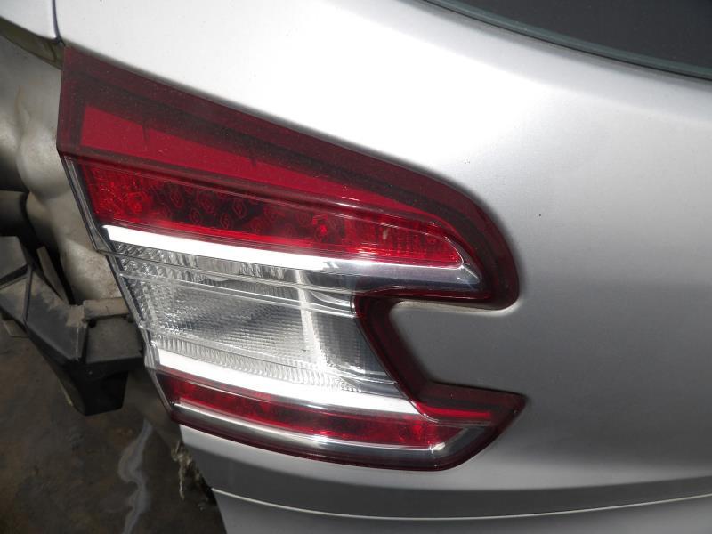Feu arriere secondaire gauche (feux) RENAULT MEGANE 3 PHASE 1 BREAK Diesel - 1