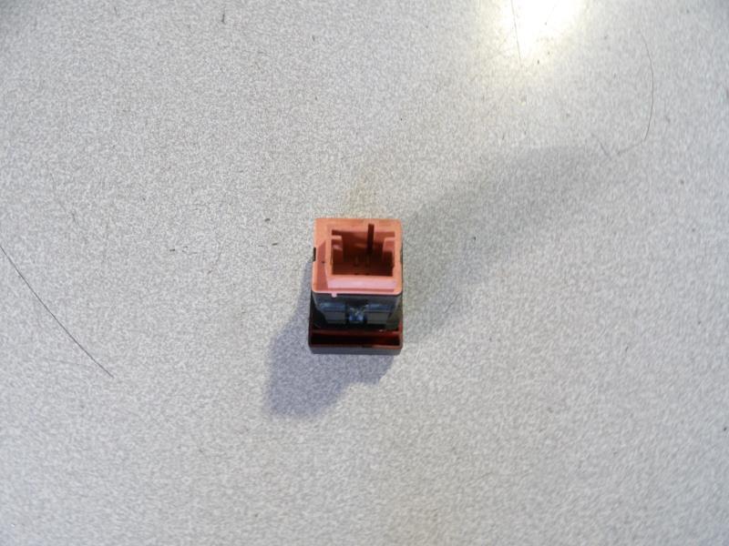 Bouton de warning PEUGEOT 3008 1 PHASE 1 Diesel - 1