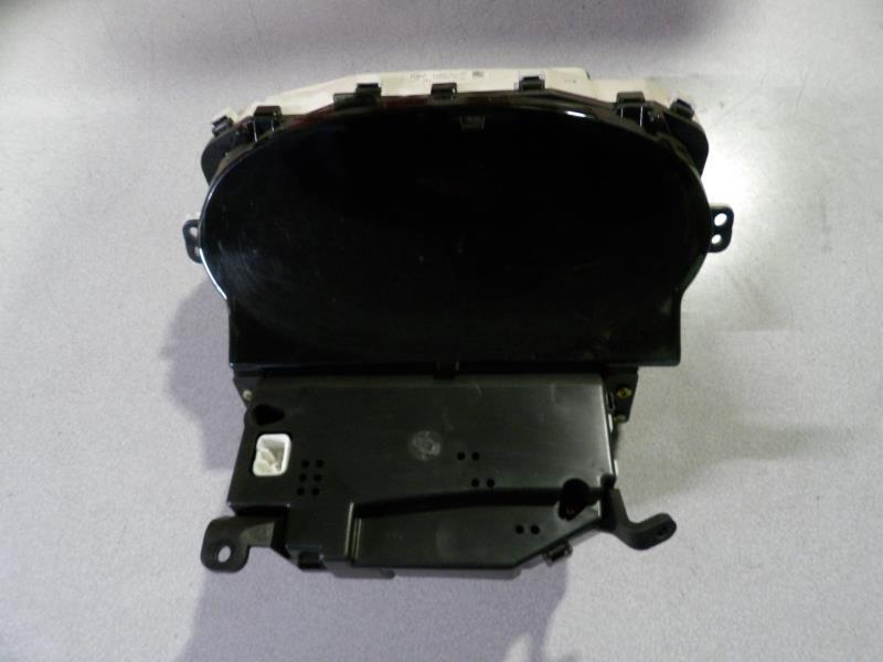 Compteur TOYOTA YARIS VERSO PHASE 2 Essence - 1