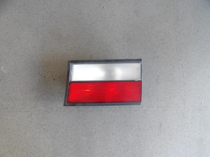 Feu arriere secondaire droit (feux) CITROEN XANTIA PHASE 2 BREAK Diesel - 1
