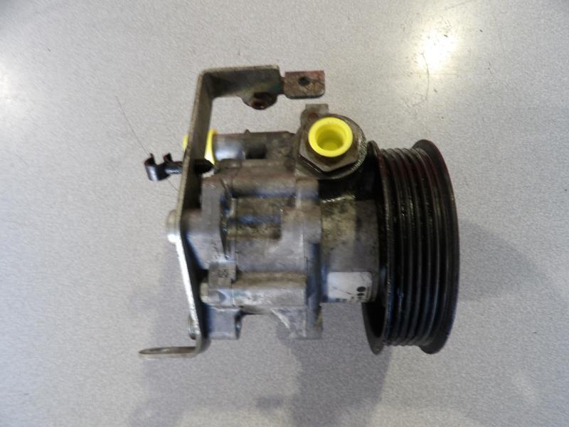 Pompe de direction CITROEN C6 Diesel - 1