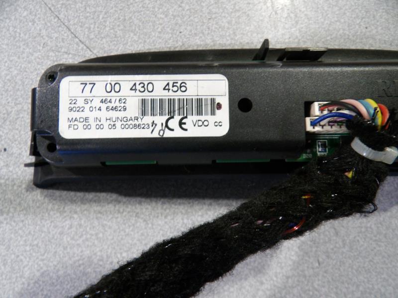 Ecran GPS RENAULT SCENIC 1 PHASE 2 Diesel - 1