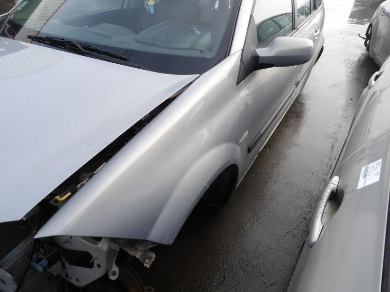 Aile avant gauche RENAULT MEGANE 2 PHASE 1 BREAK Diesel - 1