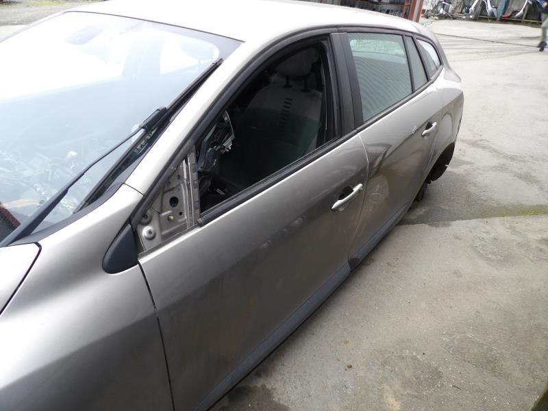 Porte avant gauche RENAULT MEGANE 3 PHASE 1 BREAK Diesel - 1