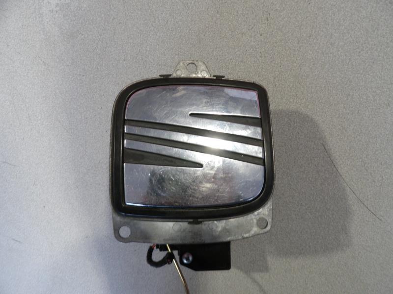 Bouton de coffre SEAT IBIZA 3 PHASE 2 Diesel - 1