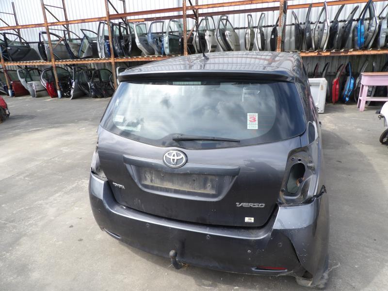 Feu arriere stop central TOYOTA VERSO PHASE 1 Diesel - 1