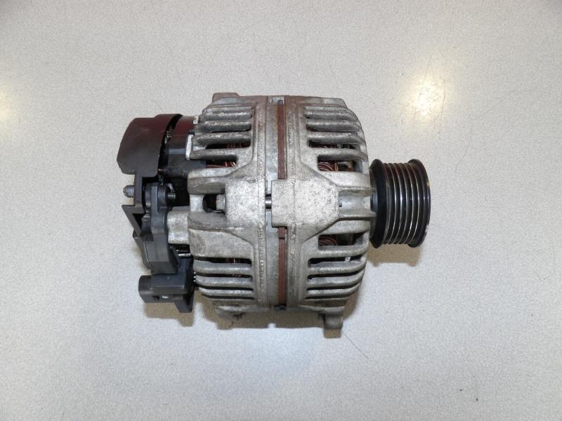Alternateur VOLKSWAGEN GOLF 4 Essence - 1