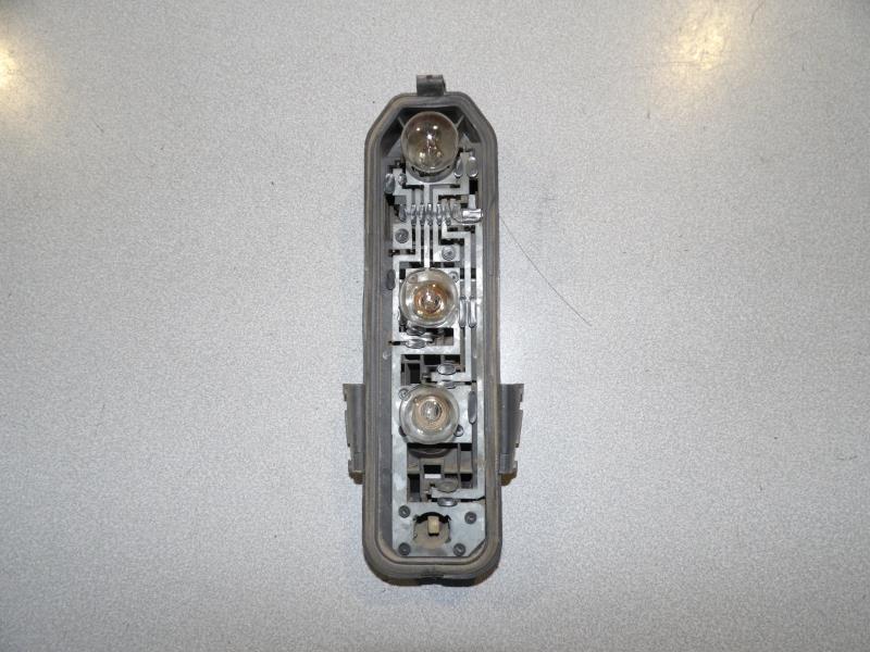 Platine feu arriere droit RENAULT CLIO 2 PHASE 1 Diesel - 1