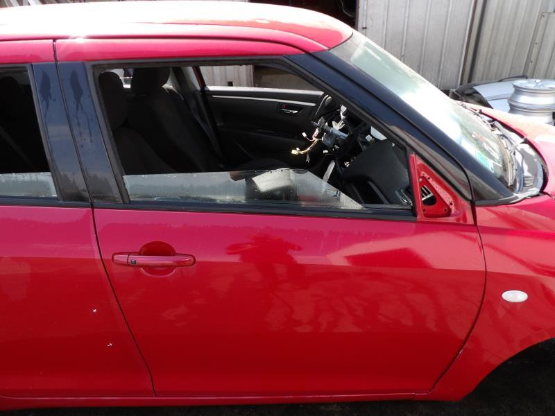 Serrure avant droit SUZUKI SWIFT 4 Essence - 1