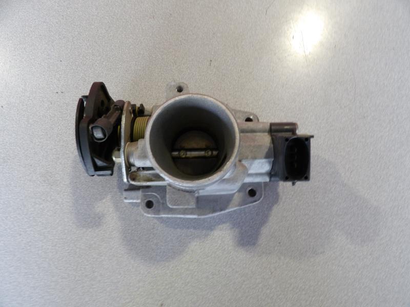 Boitier papillon FORD FIESTA 4 PHASE 1 Essence - 1