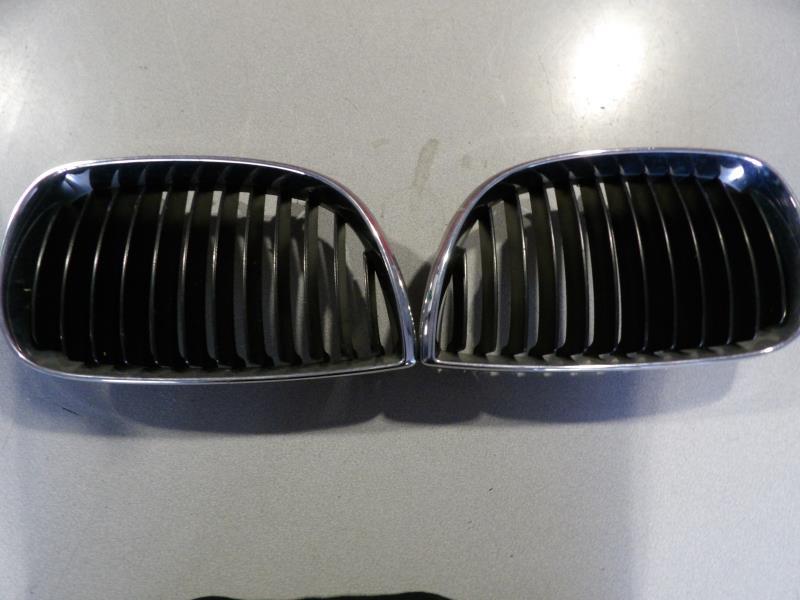 Calandre BMW SERIE 1 E87 PHASE 1 Diesel - 1