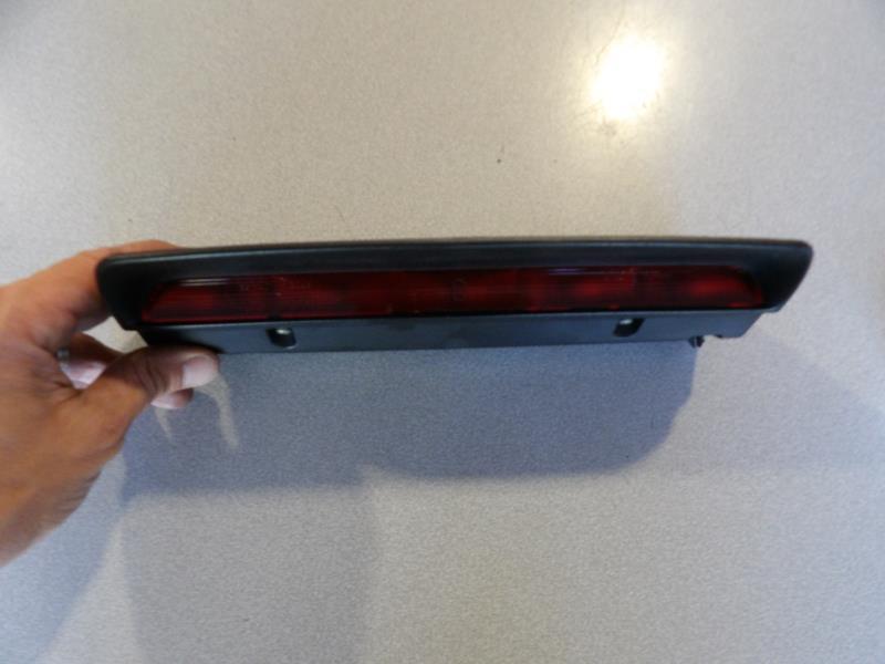 Feu arriere stop central CITROEN SAXO PHASE 2 Essence - 1