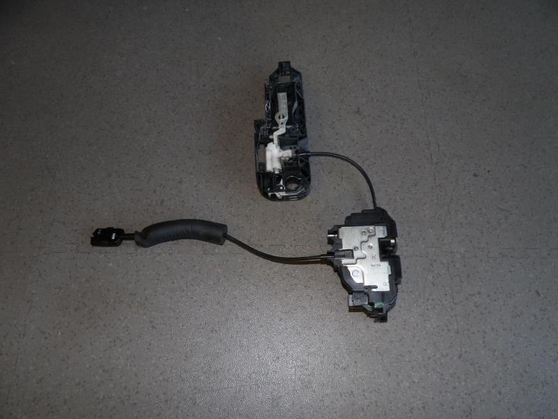 Serrure avant droit RENAULT MEGANE 3 PHASE 2  - 1