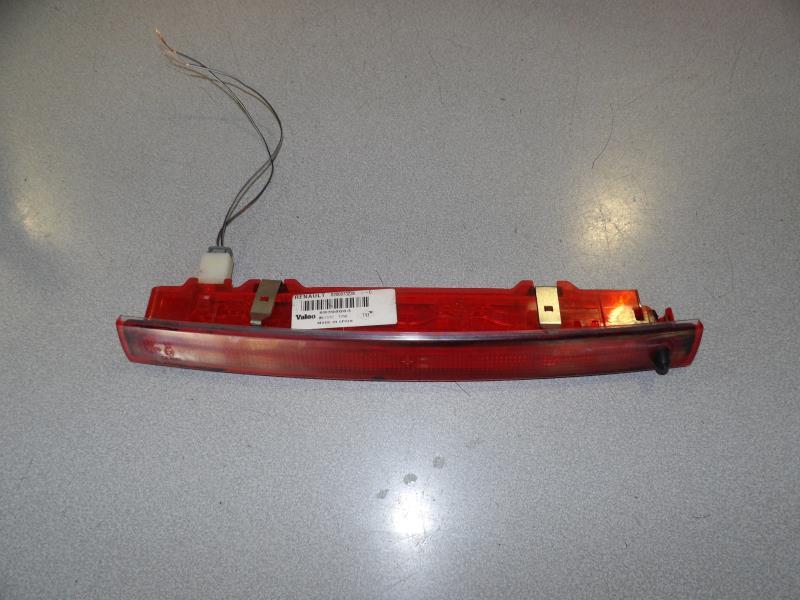 Feu arriere stop central RENAULT MEGANE 2 PHASE 1 Essence - 1