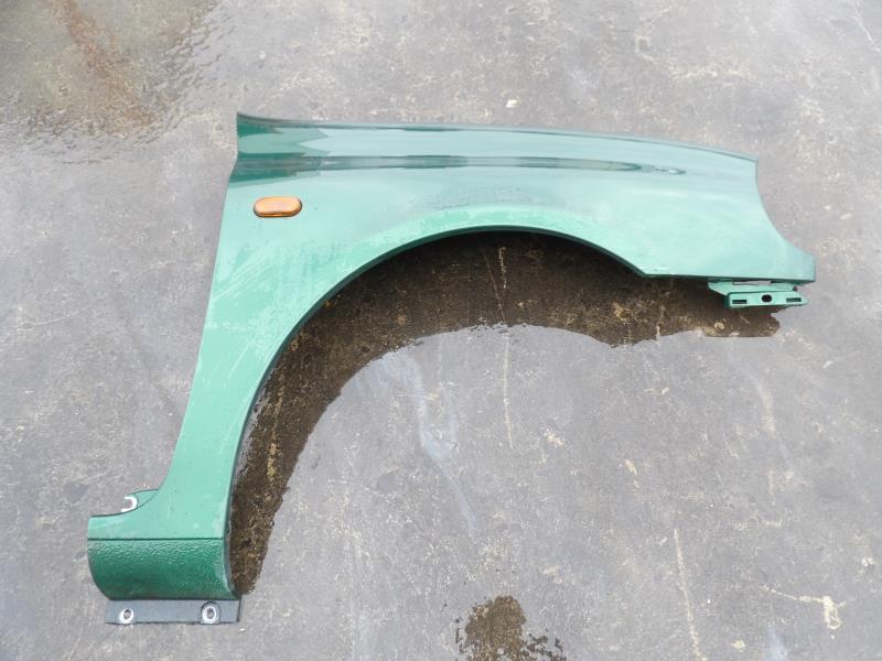 Aile avant droit RENAULT CLIO 2 PHASE 1 Essence - 1